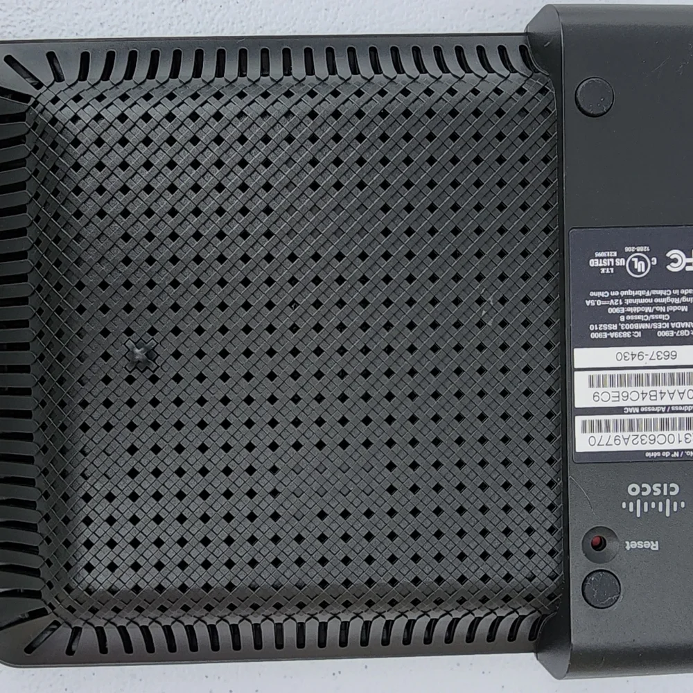 Cisco Black Wireless Router - Picture 6 of 7